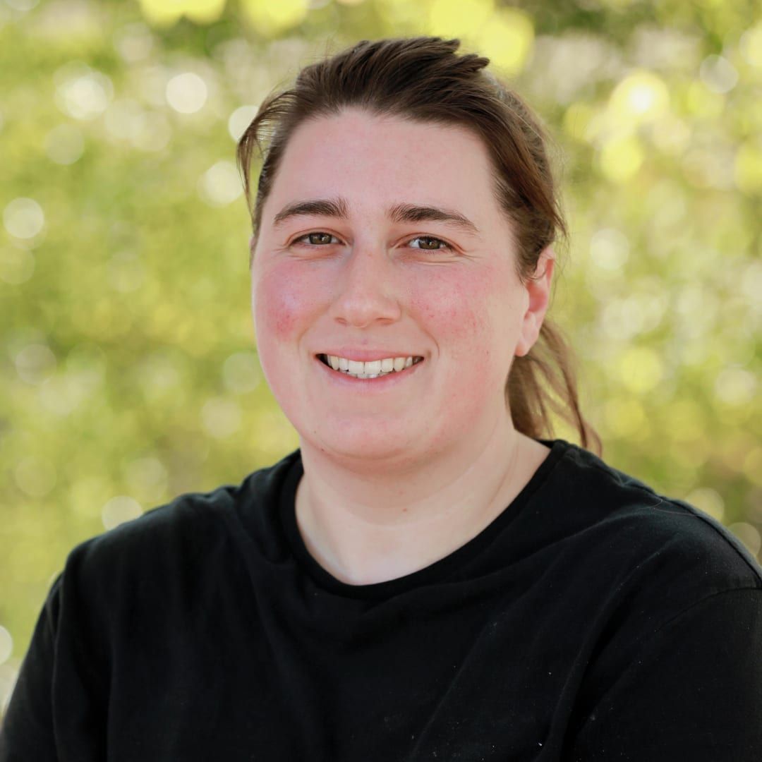 Caitlin  Lewis Guevara